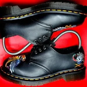 Doc Dr. Martens 1461 Souvenir Shoes Black Leather Sz 4 Men Sz 5 Women NIB Amazon.com | Dr. Martens Unisex 1461 Leather Oxford Shoes  main image 3